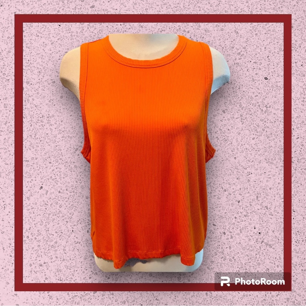 Plus Size Sleeveless Crew Neck